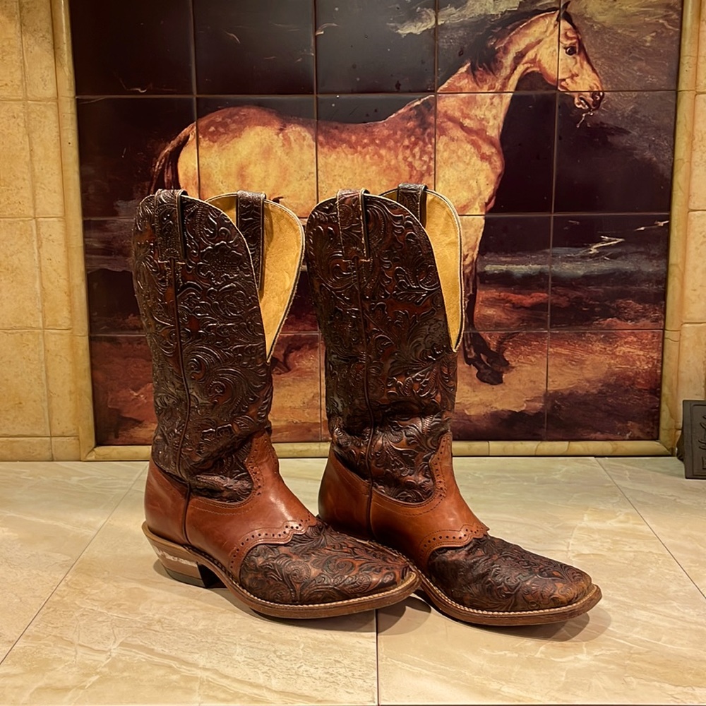 Ladies fancy western boots. These are showstoppers.